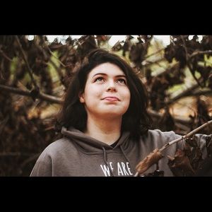 Meet your Posher, Carrie